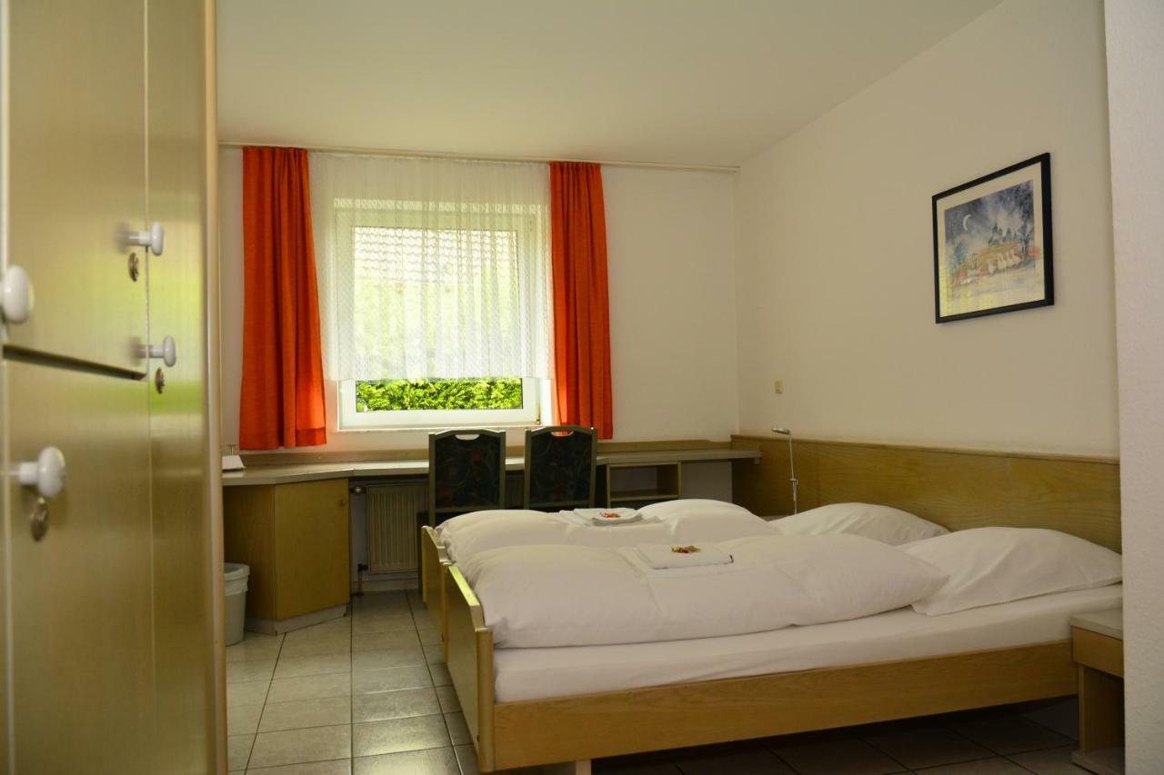 Hotel Wilhelmshoehe Есен Екстериор снимка